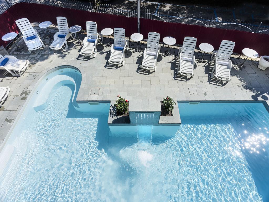 Hotel Bikini Rimini Kültér fotó