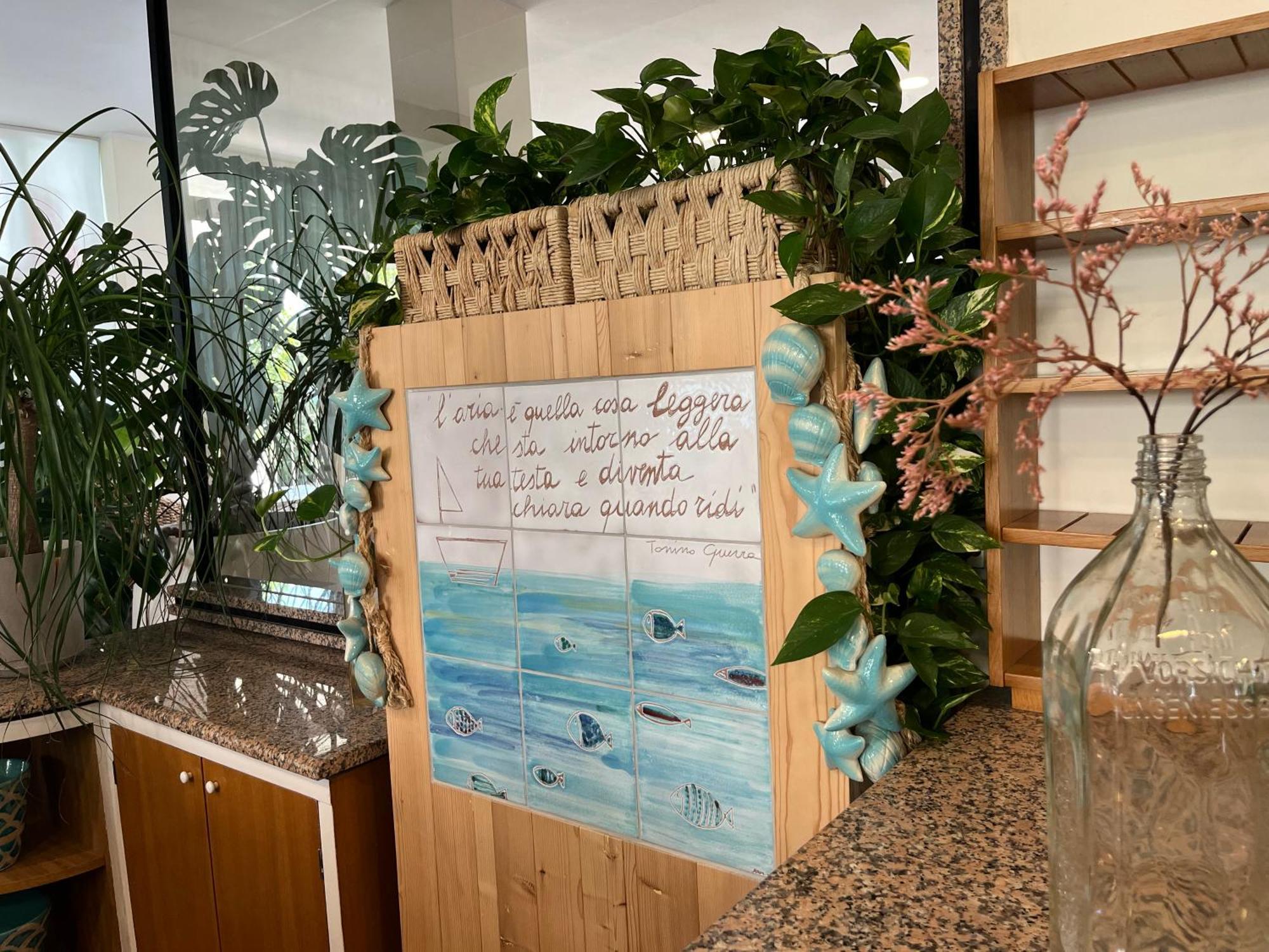 Hotel Bikini Rimini Kültér fotó